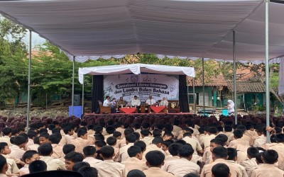 SMP Negeri 1 Poncowarno Gelar Sosialisasi Literasi Keuangan dan Lomba Bulan Bahasa